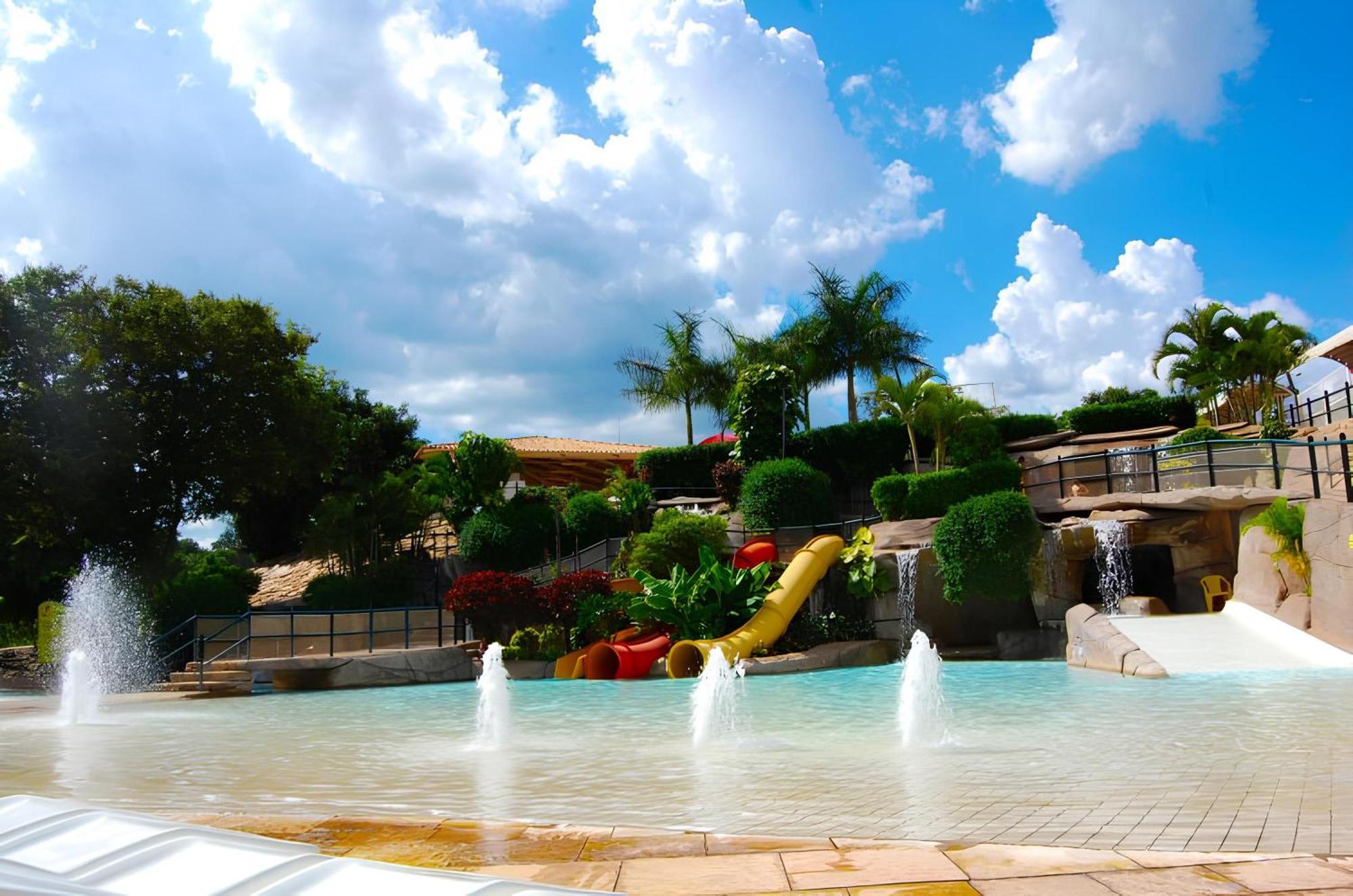Piazza Diroma Com Acesso Ao Acqua Park Daire Caldas Novas Dış mekan fotoğraf
