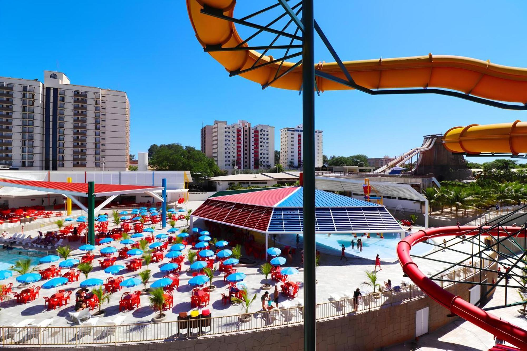 Piazza Diroma Com Acesso Ao Acqua Park Daire Caldas Novas Dış mekan fotoğraf